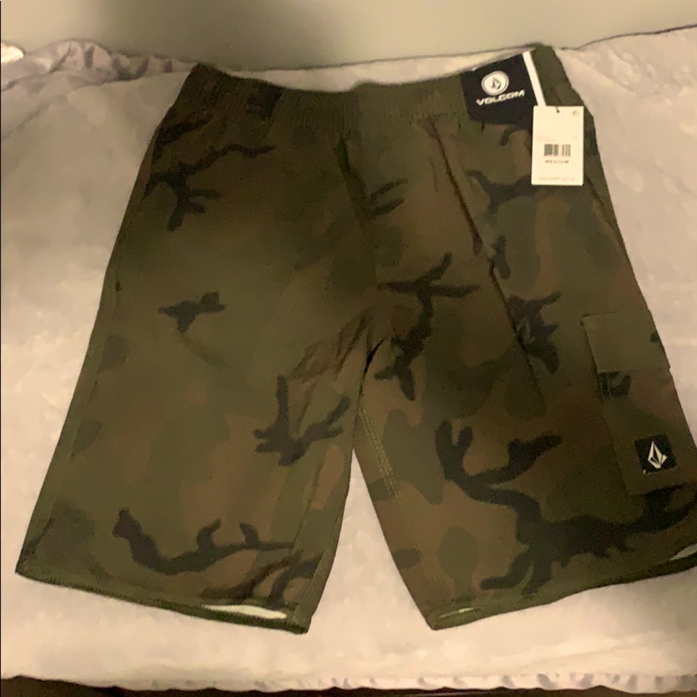 NEW Volcom Boardshorts